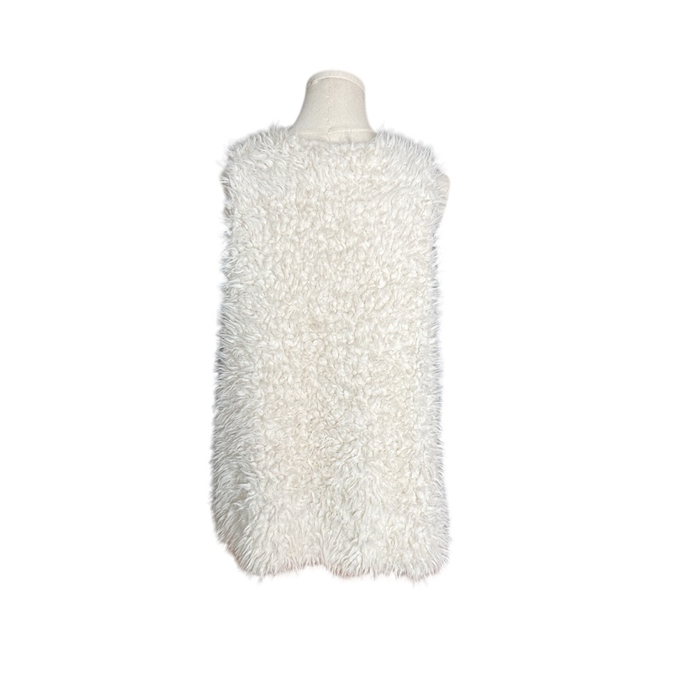Self Esteem Faux Fur vest size medium creamy white‎ (A40) - Picture 4 of 8